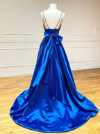 Vestido longo de baile em cetim, corte em A, decote em V com laço