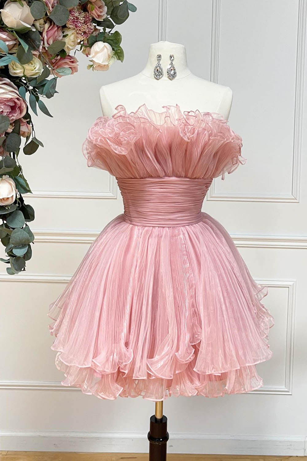 A-Line Strapless Ruffled Short Homecoming Dress