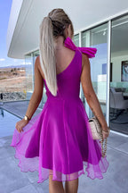 Robe courte à une épaule avec nœud en tulle pour célébrations à vie