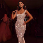 Vestido de baile com saia lápis sem mangas e decote quadrado