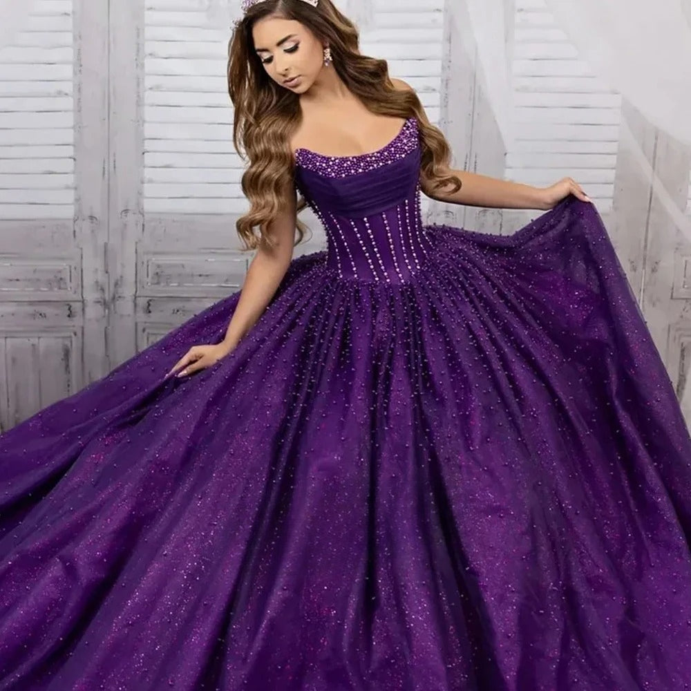 Starsync Maßgeschneidertes Helles Quinceañera-Kleid Luxuriöse Perlenfunkelnde Perlen Trägerloser Schal Rock Abnehmbare Schleifenärmel Kleider
