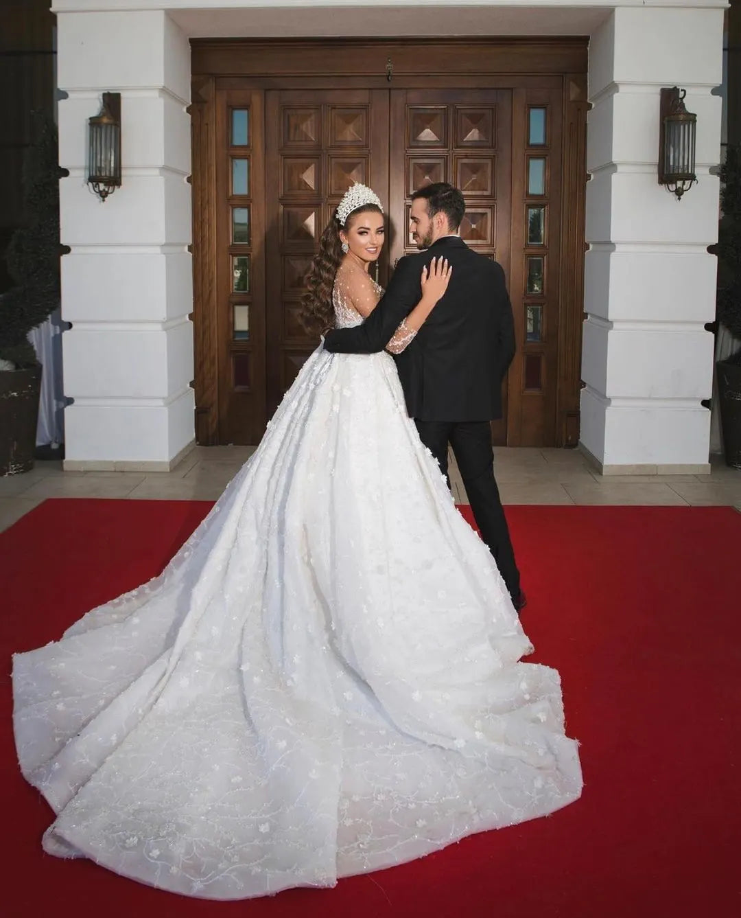 Simple Sweetheart Long Ball Gown Wedding Dress With Beaded Sleeves