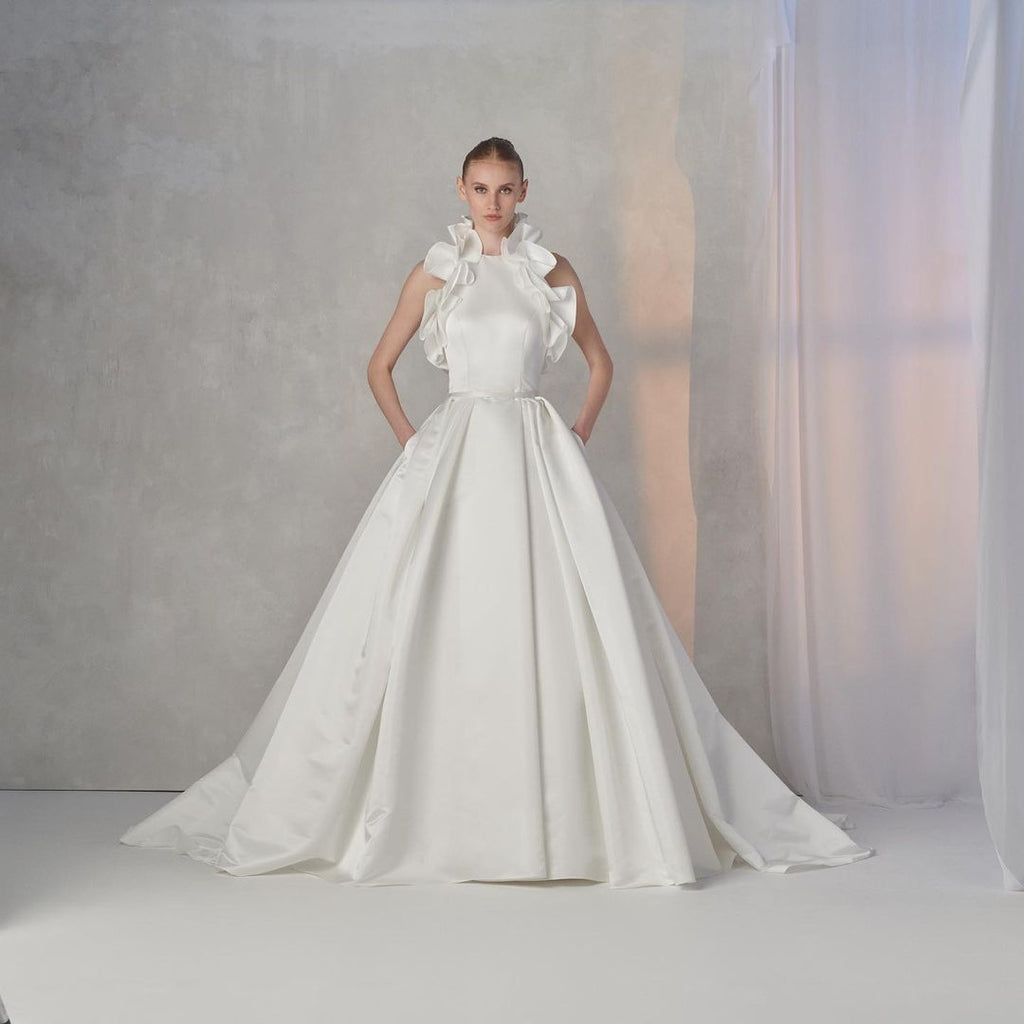 Noble Elegant Sleeveless A Line White Backless Wedding Dress