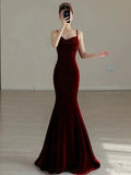 Vestido de noche largo de sirena de terciopelo rojo elegante Vestido largo de gala Y7824