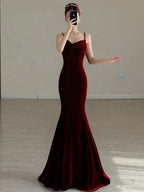 Vestido de noche largo de sirena de terciopelo rojo elegante Vestido largo de gala Y7824