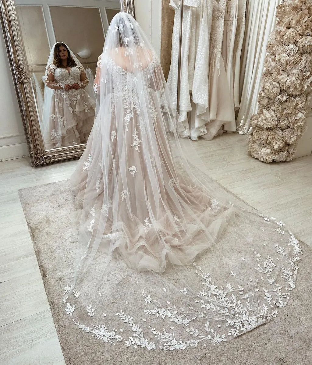 Chic Plus Size A Line Long Sweetheart Wedding Dress With Lace Sleeves