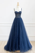 Abito lungo da sera formale in tulle con perline