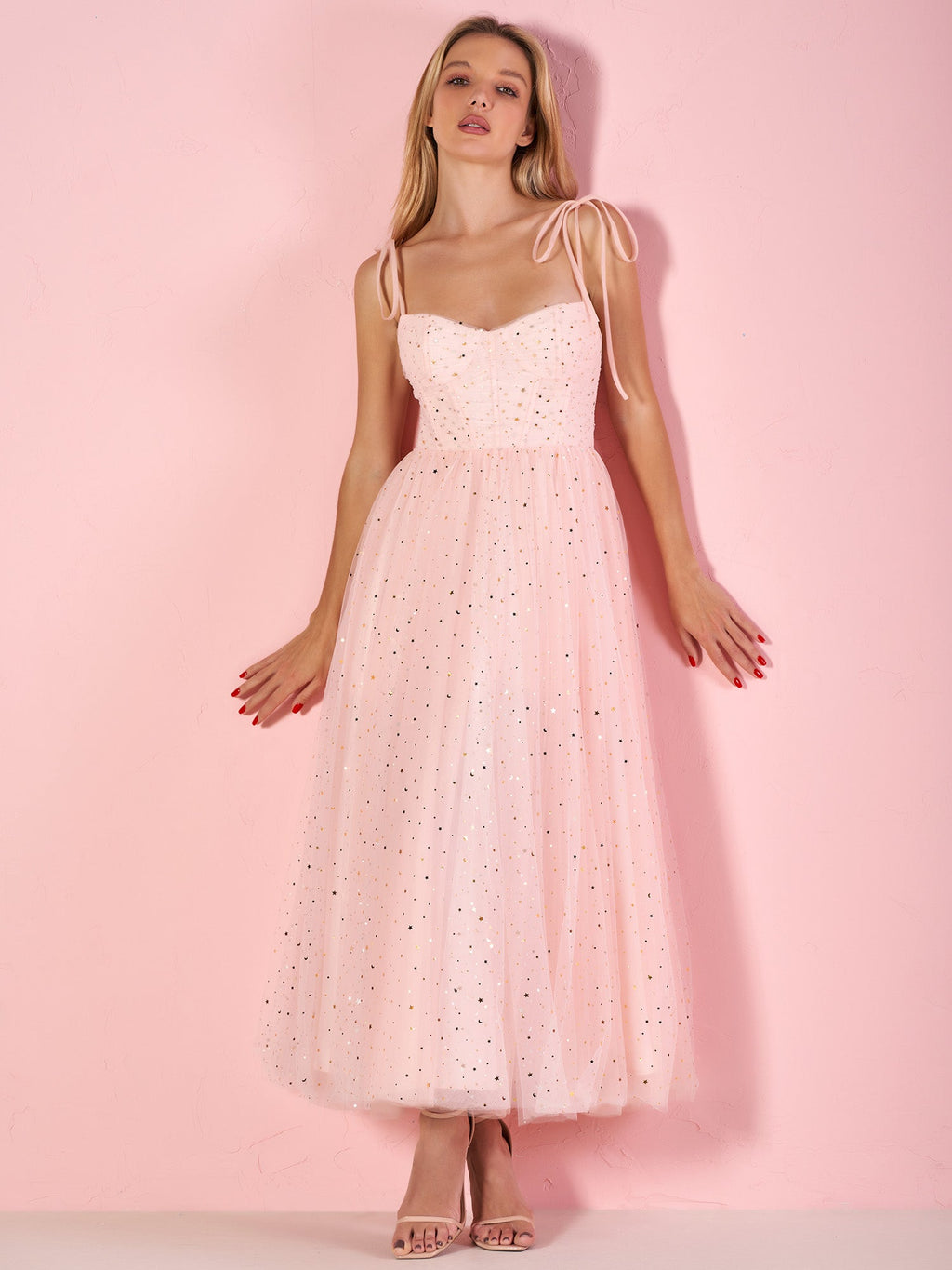 Maxi-Ballkleid aus Tüll mit herzförmigem Ausschnitt und Sternenhimmel-Muster