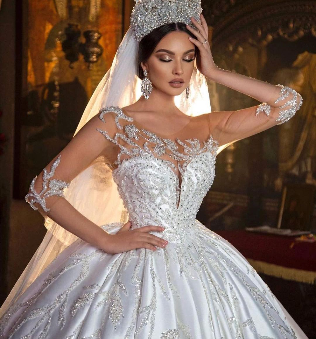 Elegant Satin Long Princess Wedding Dress With Sleeves And Sweetheart Neckline