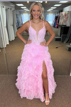 Vestido longo de baile com folhos florais, decote em V profundo e racha