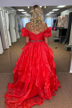Roycebridal Giovanna | Abito lungo da sera rosso in tulle con strati e perline, scollo a barca