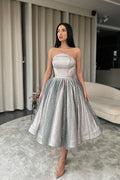 Vestido de fiesta corto sin tirantes, corte A, plateado, con volantes, lentejuelas y tul