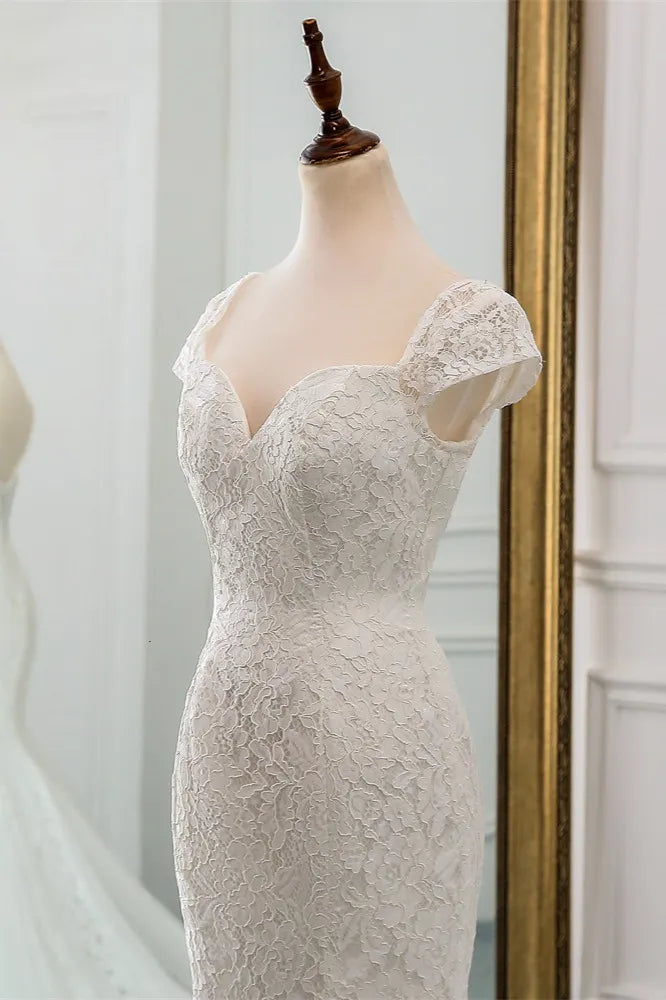 Mermaid Lace Wedding Dress With Cap Sleeves And Sweetheart Neckline