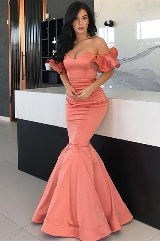 Abiti da sera lunghi mermaid in raso con spalle scoperte mozzafiato