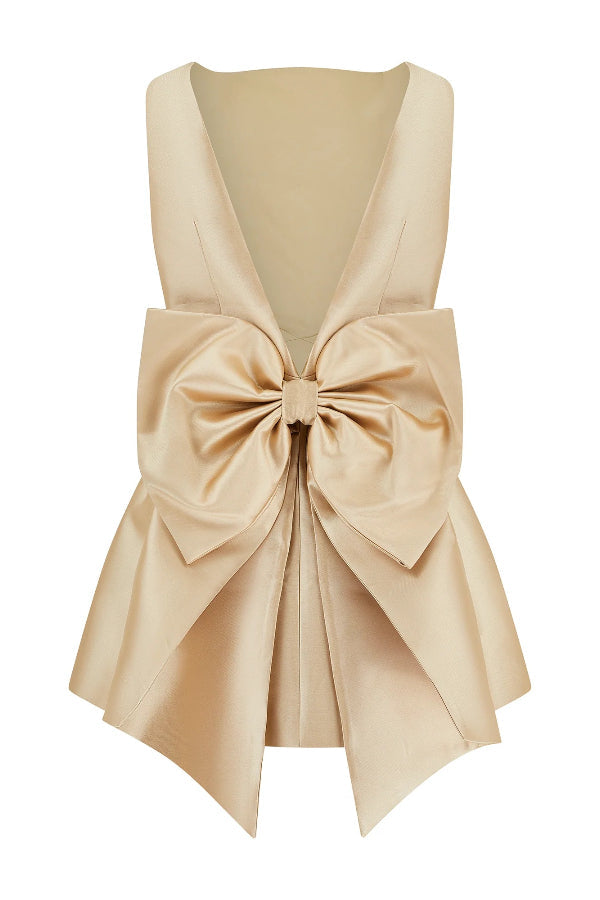 Robe courte ultime Muse en satin avec détail de nœud papillon surdimensionné et encolure carrée