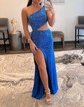 Toni | Vestido de fiesta azul real con un solo hombro y abertura