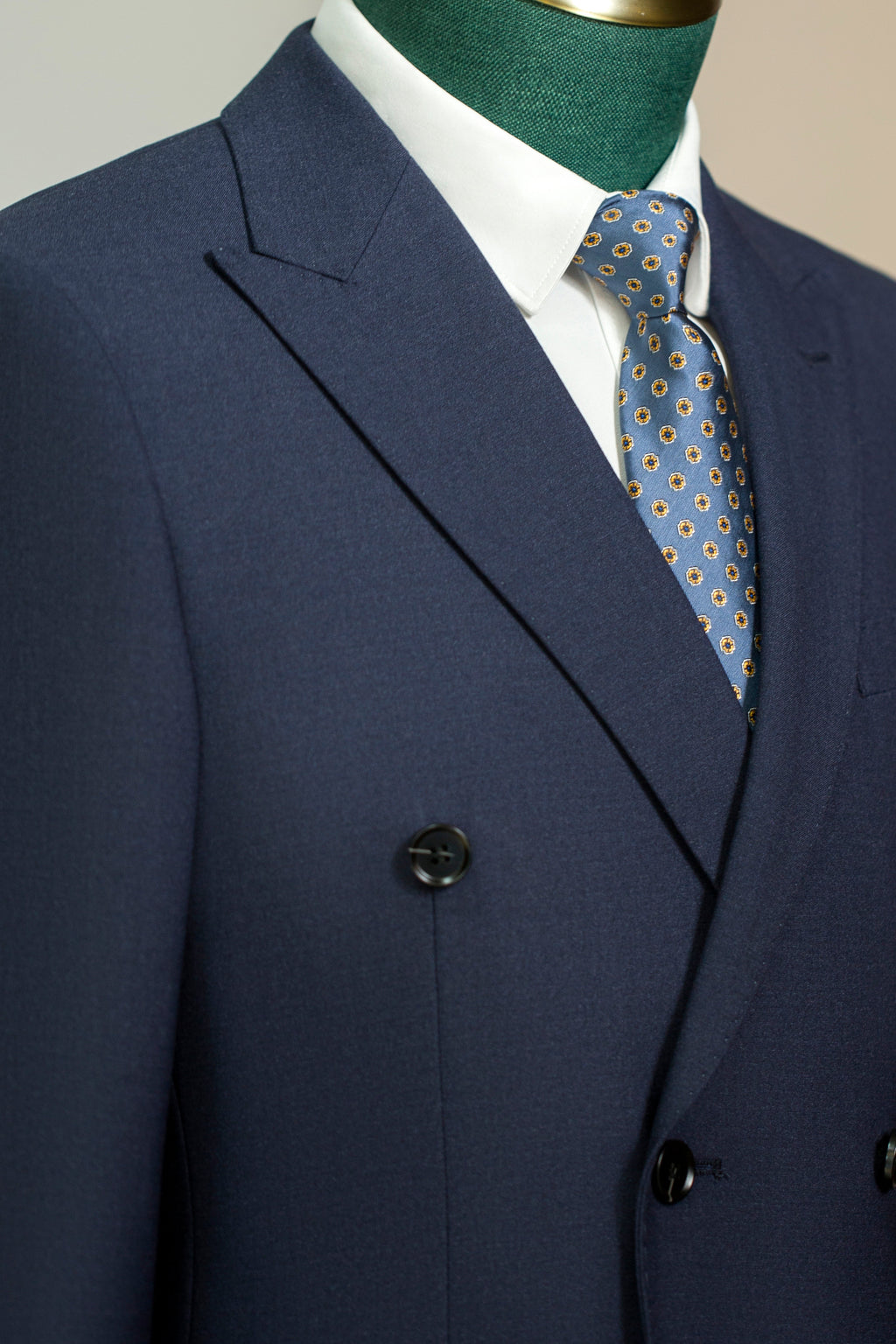 Double Breasted Navy Wool Suit With Peak Lapels For Formal Or Business