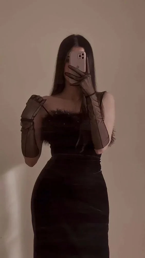 Vestido largo de noche para fiesta con tirantes sensuales, terciopelo negro, abertura y plumas Y7647