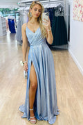 Vestido longo azul cintilante para baile com decote em V e racha