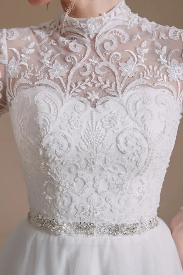 Luxury Long Sleeves A Line High Neck Wedding Dress With Tulle Lace