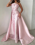 Vestido de Festa Formal Rosa Deslumbrante em Cetim com Aplicações e Sem Alças Y8427