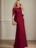 Vestido de Mãe da Noiva em Chiffon com Decote Barco, Corte Trompete/Sereia e Comprimento até ao Chão, com Pregas