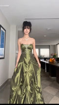 Vestido longo verde de cetim sem alças com contas, vestido formal para baile e aniversário, vestido de baile Y7533