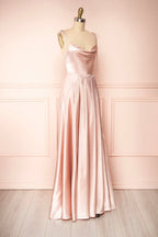 Schlichtes langes A-Linien-Ballkleid aus Satin mit Spaghettiträgern