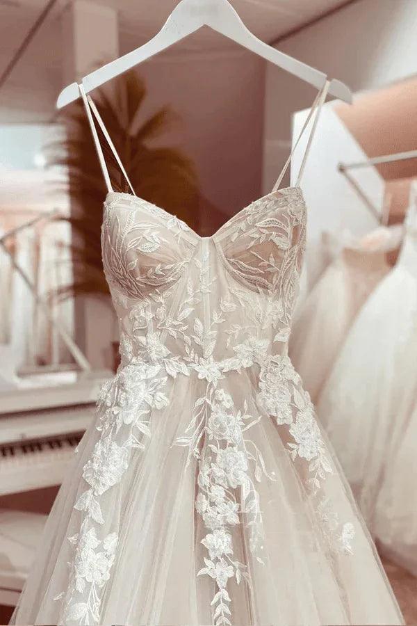 Vestido de Noiva Princesa em Renda Robe Nupcial 2024 Vestido com Alças Finas Cauda de Capela em Tule Champanhe Vestido de Casamento