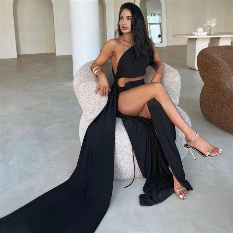 Abito da sera autunnale per donna con spalla obliqua e design sexy a tagli