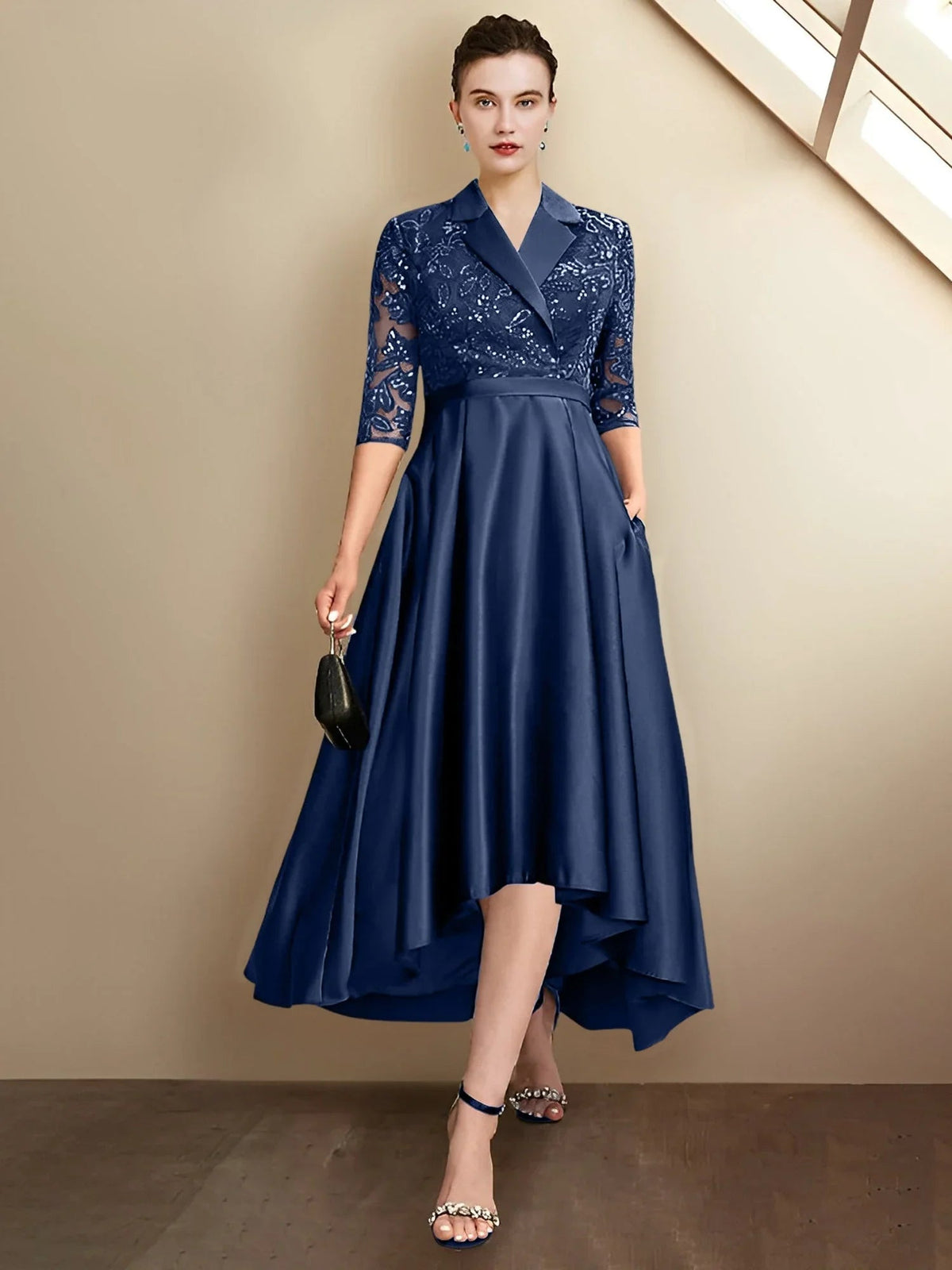 Vestidos de madrina de corte recto/columnar con escote en V y largo hasta el té