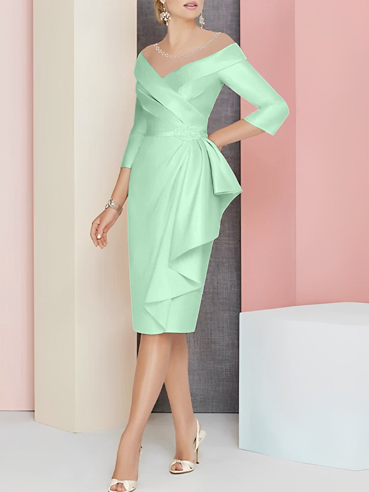 Vestido bainha com decote em V até ao joelho para mãe da noiva