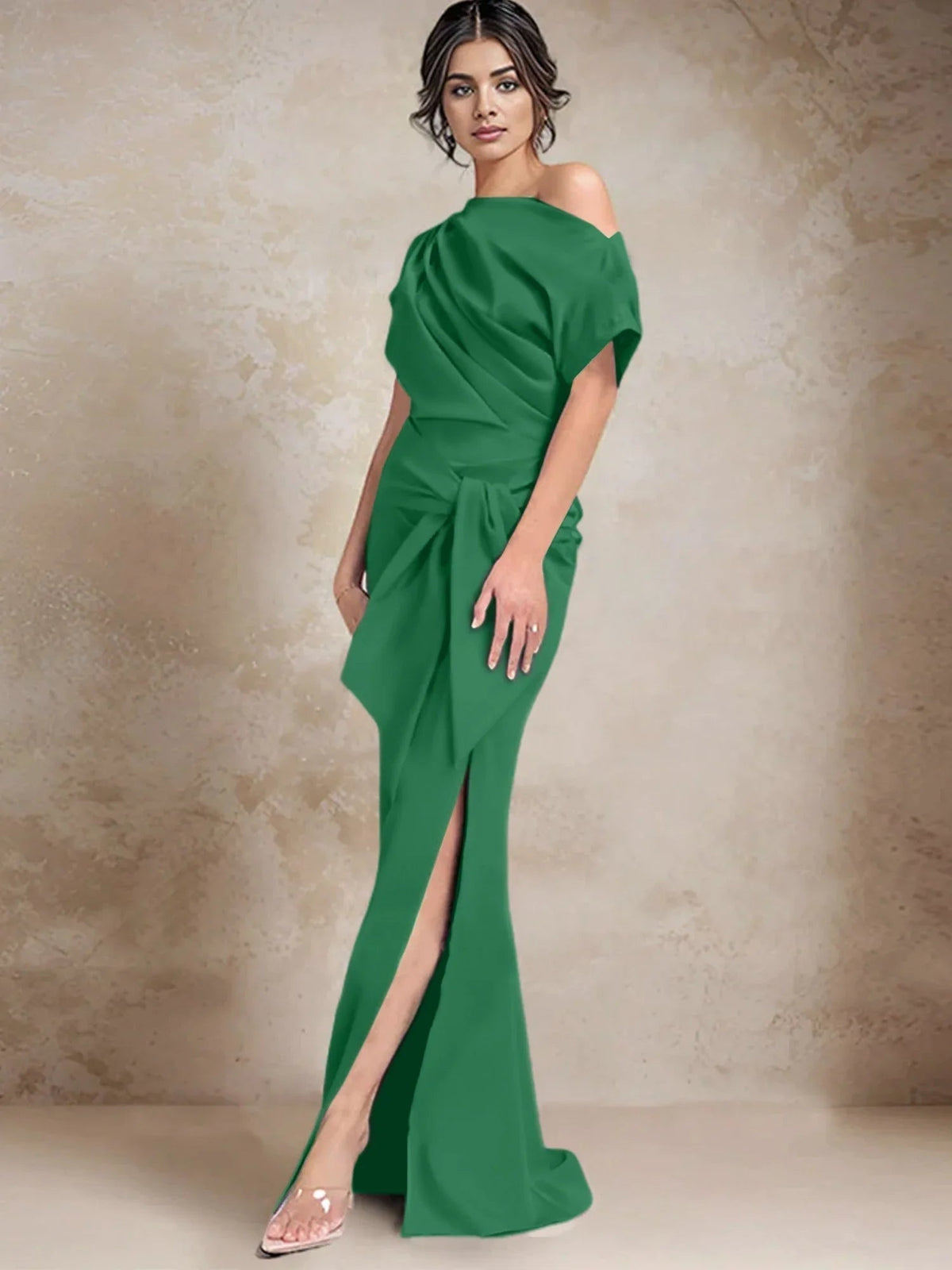 Vestidos de madrina con escote de un solo hombro estilo trompeta/sirena y abertura lateral