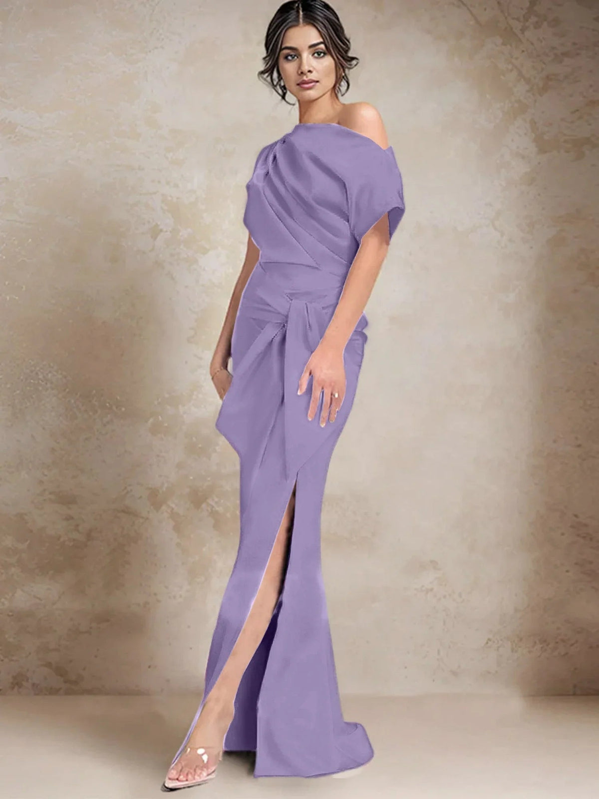 Vestidos de madrina con escote de un solo hombro estilo trompeta/sirena y abertura lateral