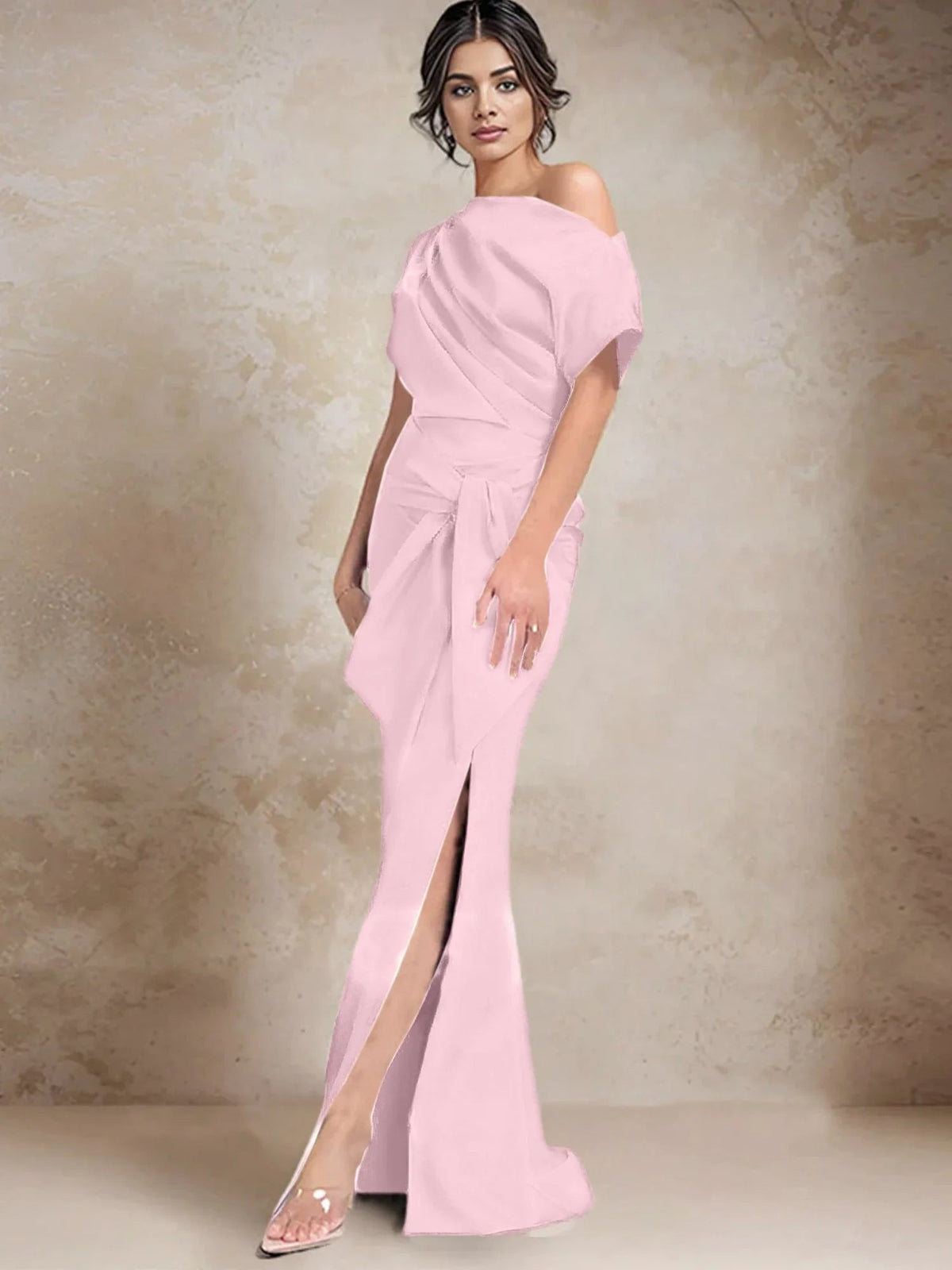Vestidos de madrina con escote de un solo hombro estilo trompeta/sirena y abertura lateral