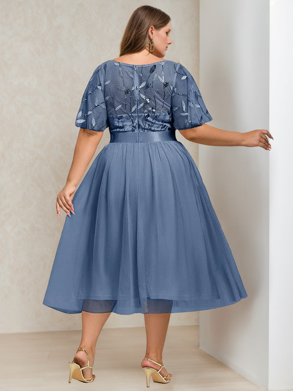 Plus Size Tea Length Mother Of The Bride Dress Sequins Embroidery Round Neck