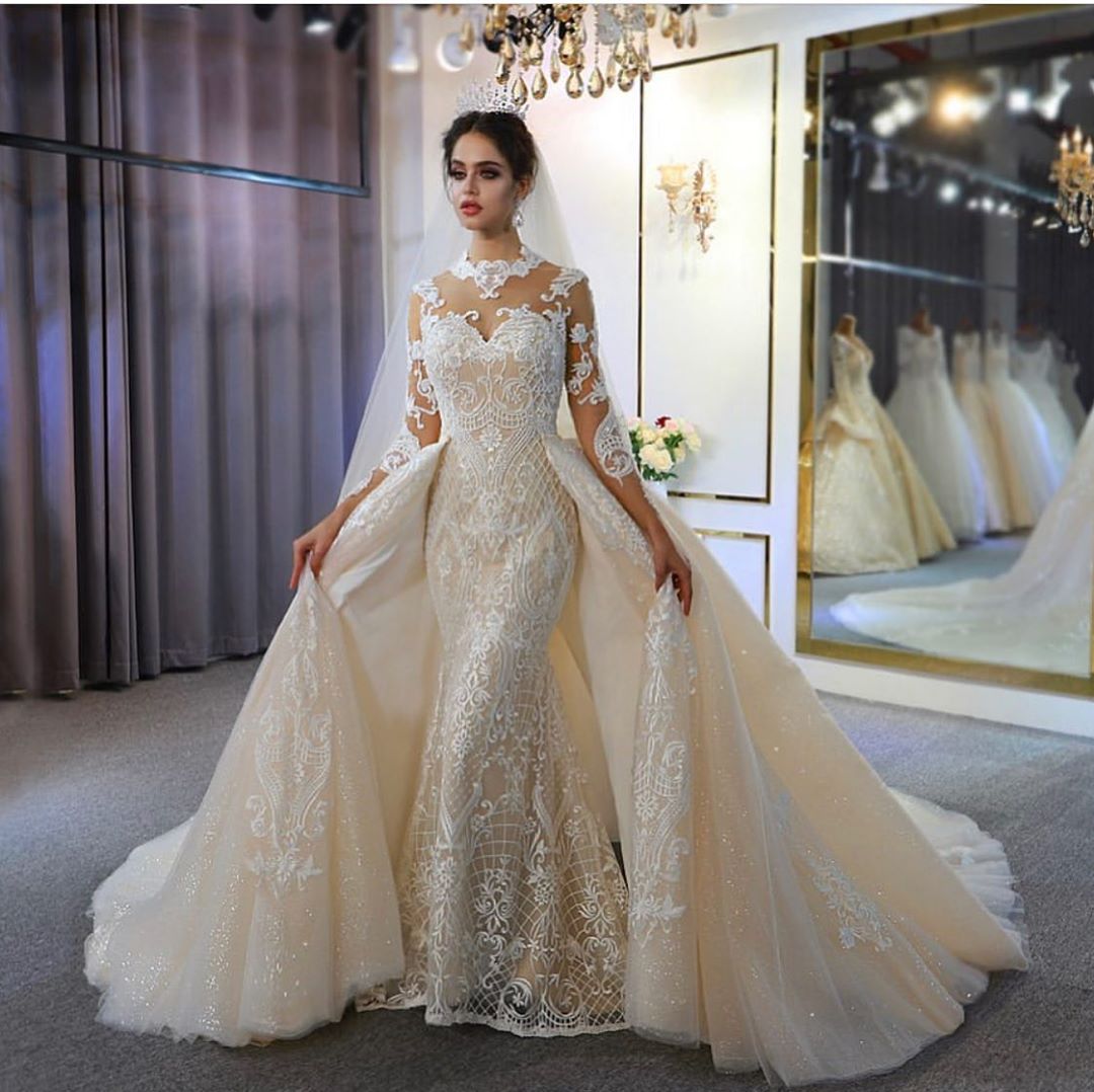 Floor Length A Line Sweetheart Long Sleeves Wedding Dress With Appliques Lace