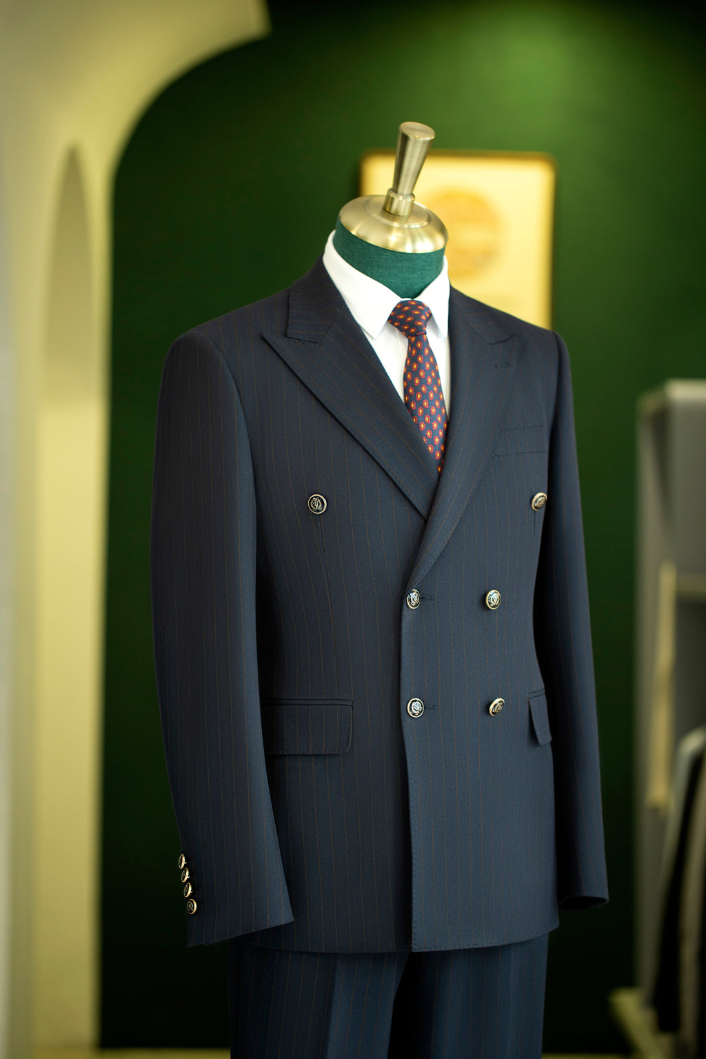 Abito in Lana a Righe Navy Doppio Petto Su Misura per Sposo Formale e Business
