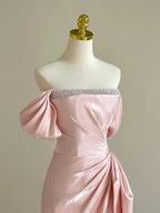 Vestido largo rosa para fiesta formal con hombros descubiertos y cuentas Y8049