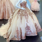Vestidos de Baile Sweet 16 Quinceanera Cor Rosa Dourado com Aplicações de Lantejoulas Decote Coração Modelo Y401