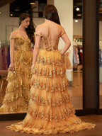 Abito da sera Gold Princess a linea A con corpetto scollato e balze di pizzo