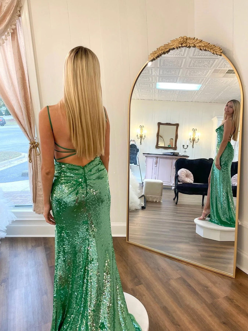 Chic Elegant Spaghetti Straps Long Prom Dresses Sage Sequins Evening Dress