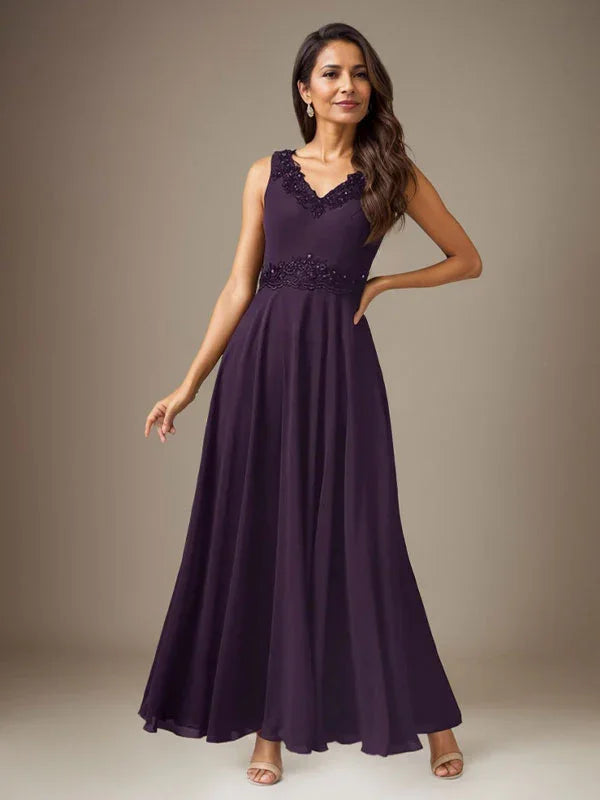Abito a linea A in chiffon con paillettes color prugna