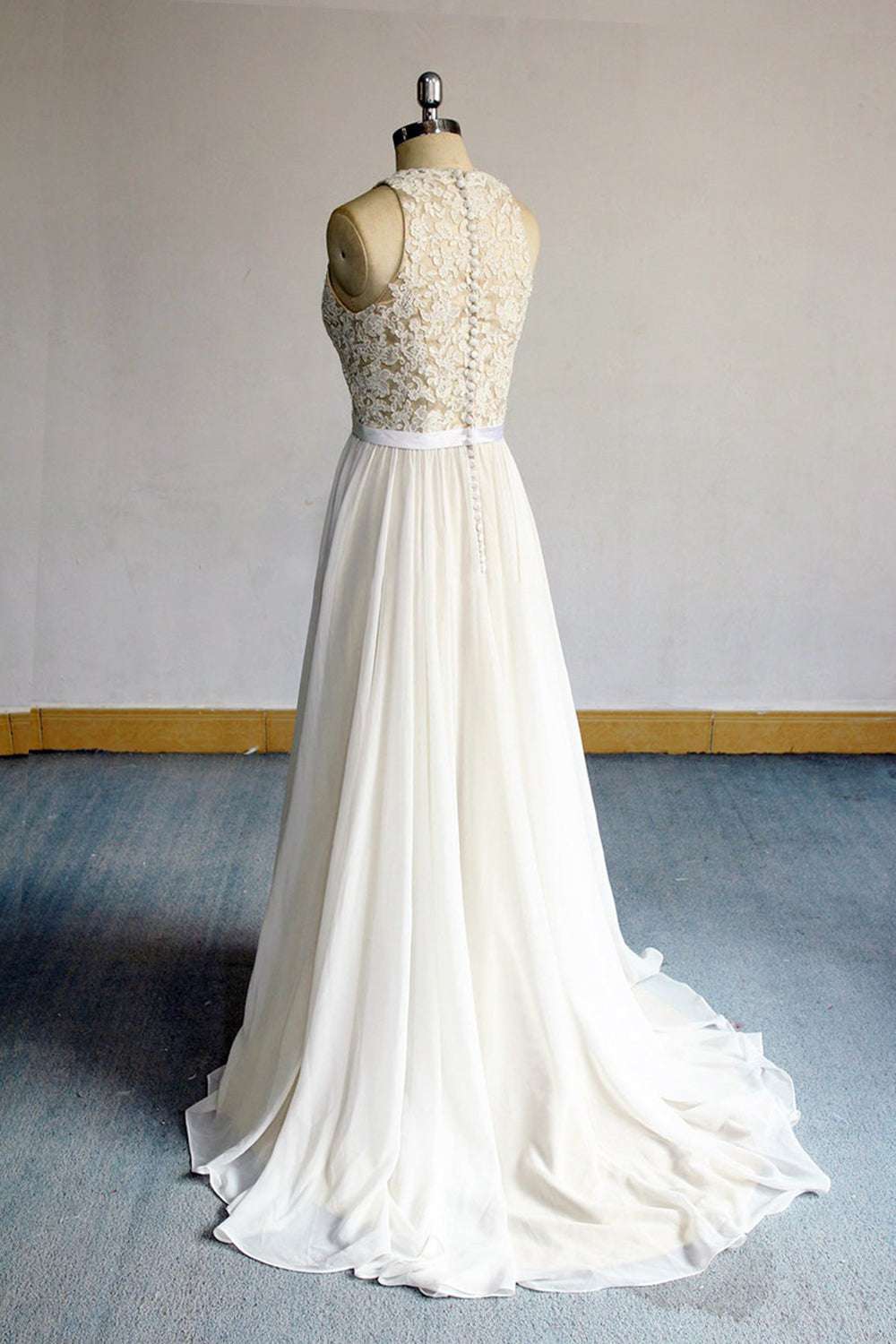 Glamorous White Appliques Chiffon Wedding Dress Sleeveless Ruffles A Line Gown