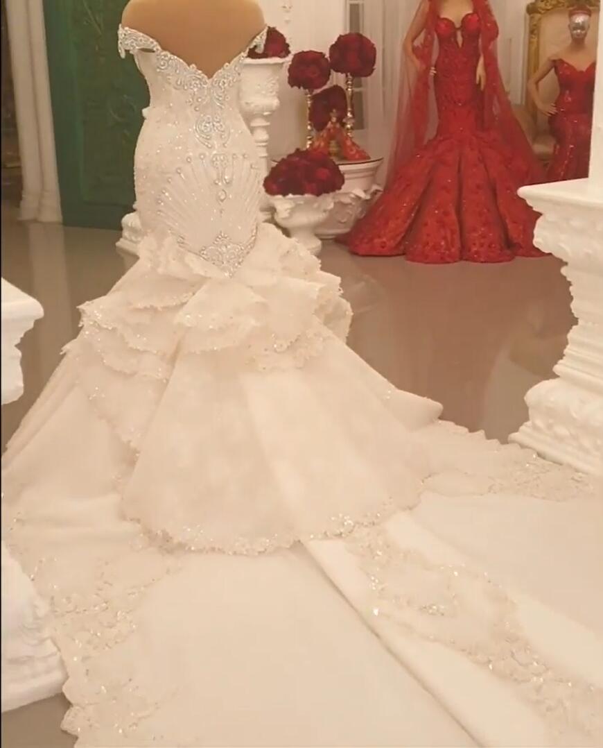 Elegant Floor Length Mermaid Wedding Dress Backless Off The Shoulder Crystals