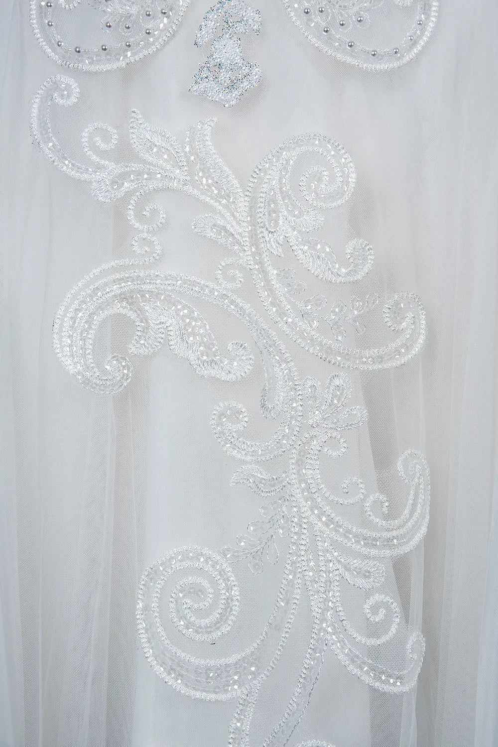 Chic Ruffled Ball Gown Long Sleeve Wedding Dress With Lace Appliques