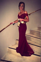 Robe de bal sirène rouge éclatante à épaules dénudées