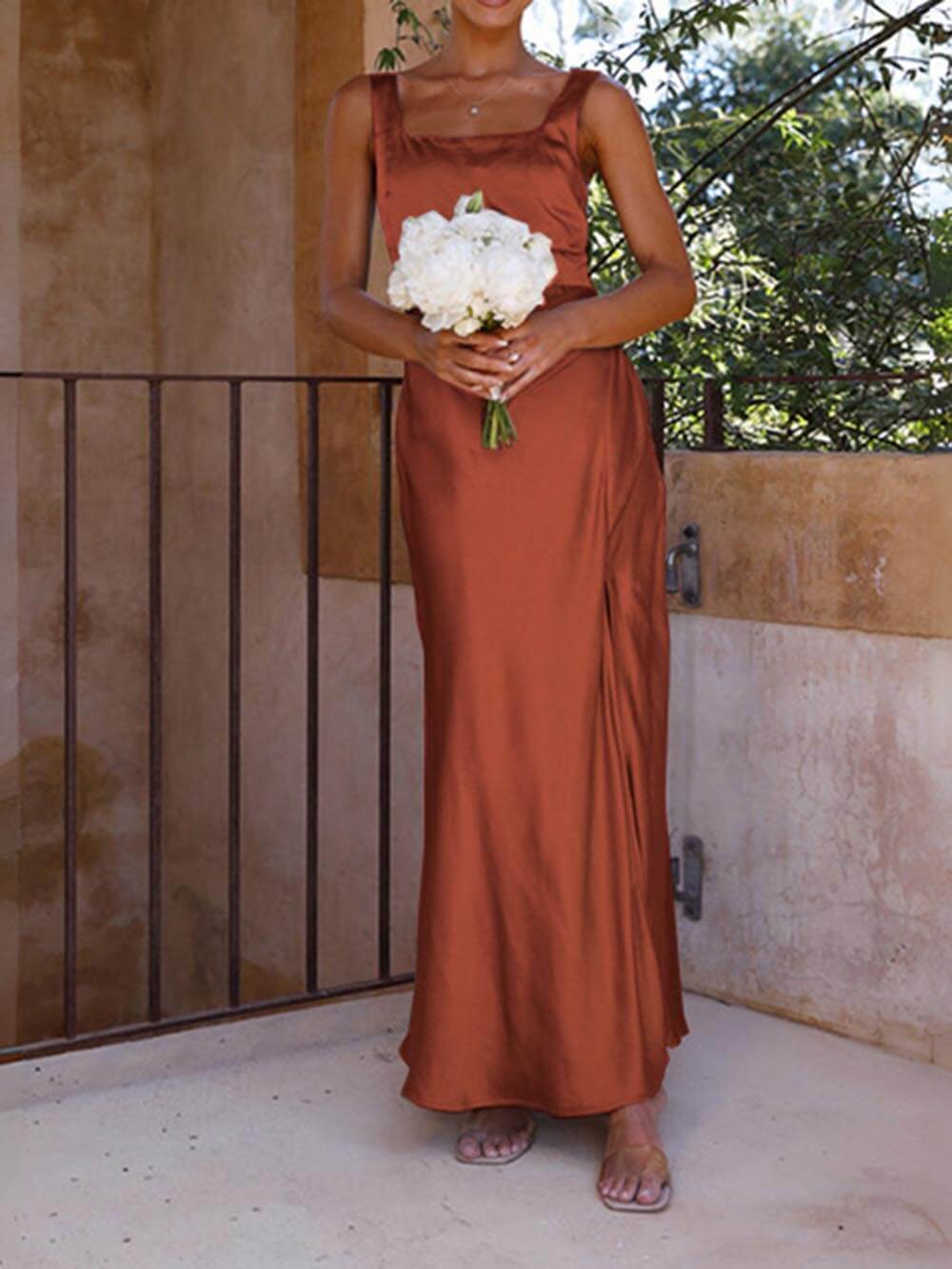 Robe d'été bretelles satinée pour demoiselle d'honneur et bal de fin d'études mi-longue
