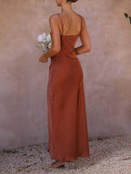 Abito con Bretelle e Spacco alla Moda