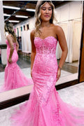 Vestido de Baile com Corpete em Renda e Tule, Estilo Sereia